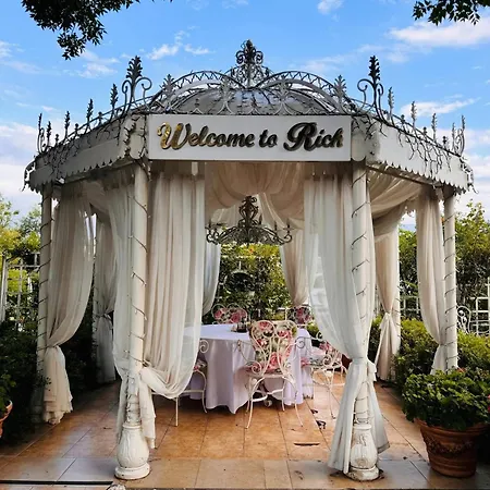 Σαλέ Rich House *