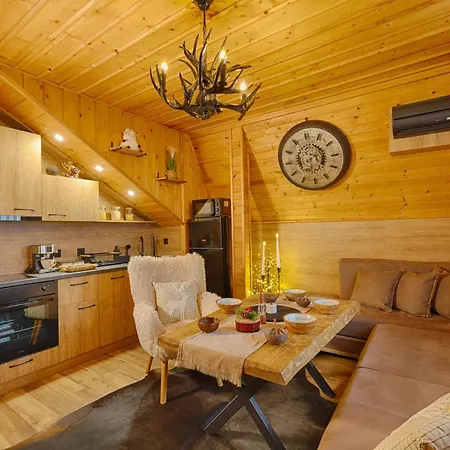 Chalé Rich House